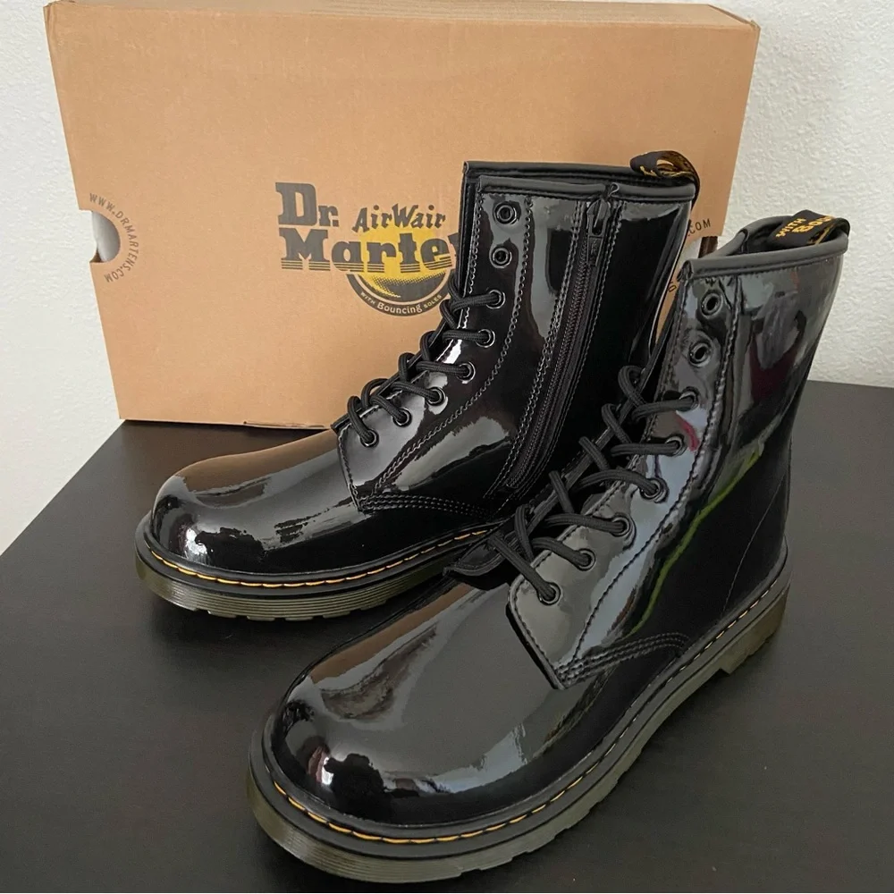 NIB Dr. Martens 1460Y Black Patent Leather Women's Boots - Picture 2 of 12